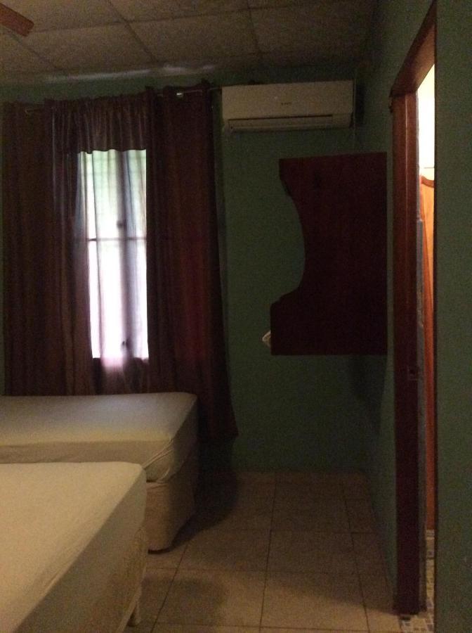 Hostel Guayacan Puerto Armuelles Extérieur photo