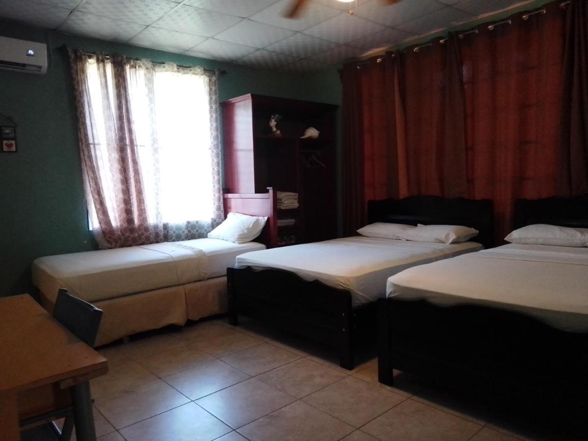 Hostel Guayacan Puerto Armuelles Extérieur photo