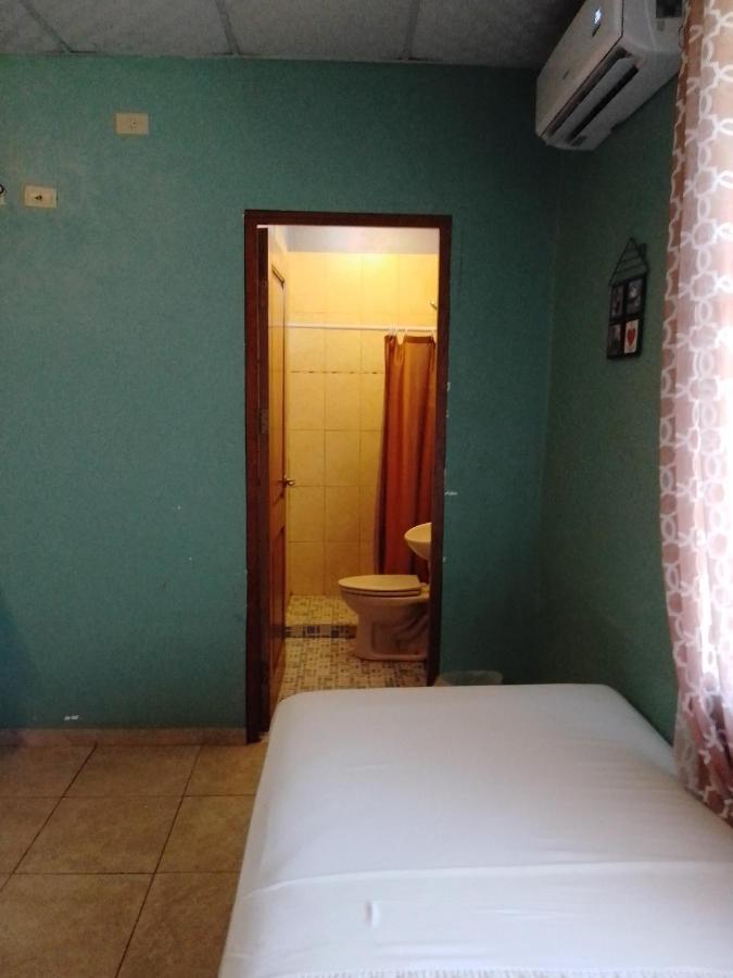 Hostel Guayacan Puerto Armuelles Extérieur photo