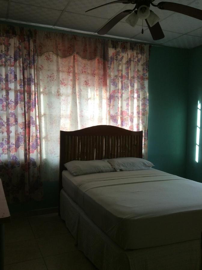 Hostel Guayacan Puerto Armuelles Extérieur photo